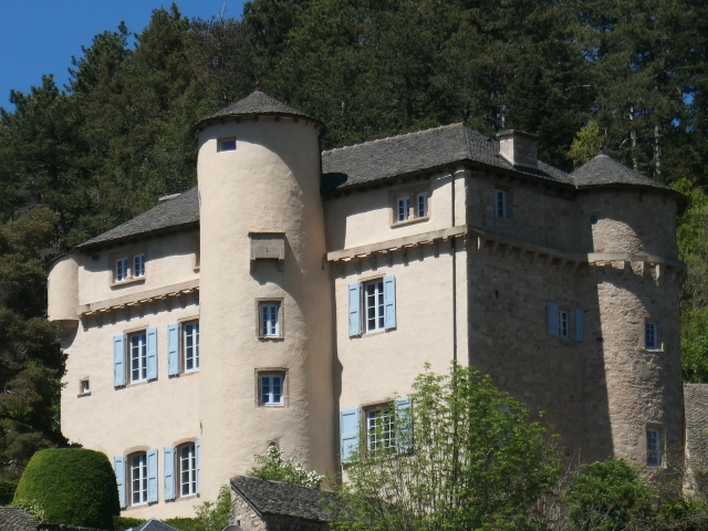le château de Saint-Léons